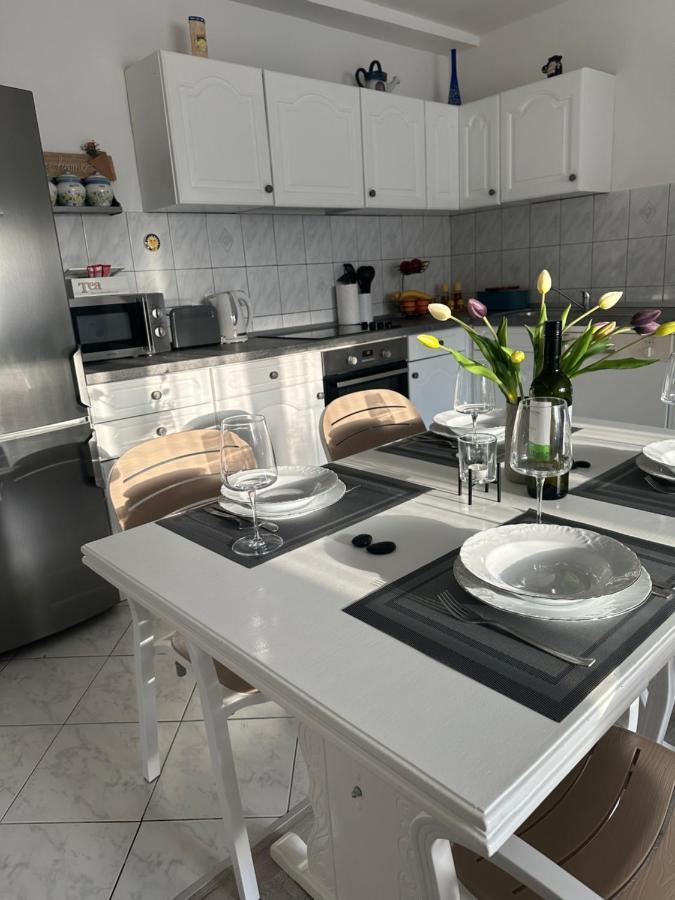 Apartman Antonio Baška Voda Exterior foto